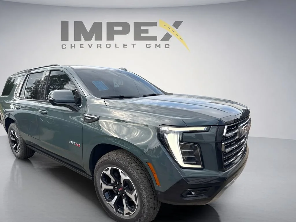 Used 2025 Midnight Pine GMC AT4 image 7