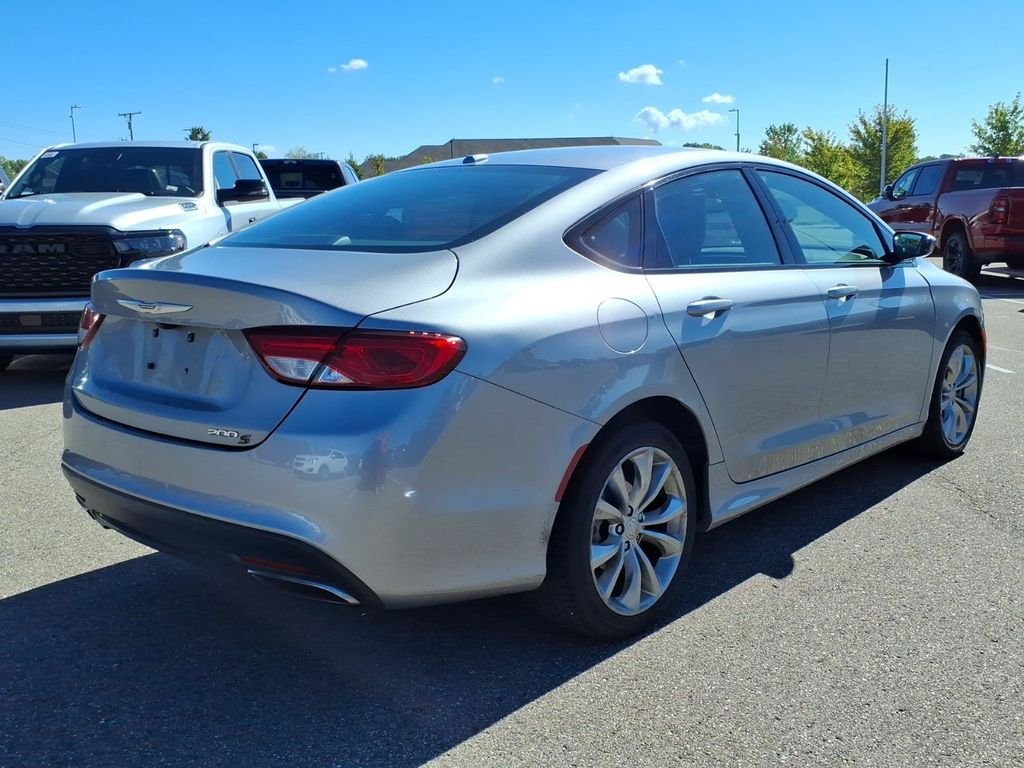 Used 2015 Silver Chrysler S image 4