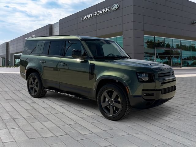 New 2026 Woolstone Green Land Rover S image 7