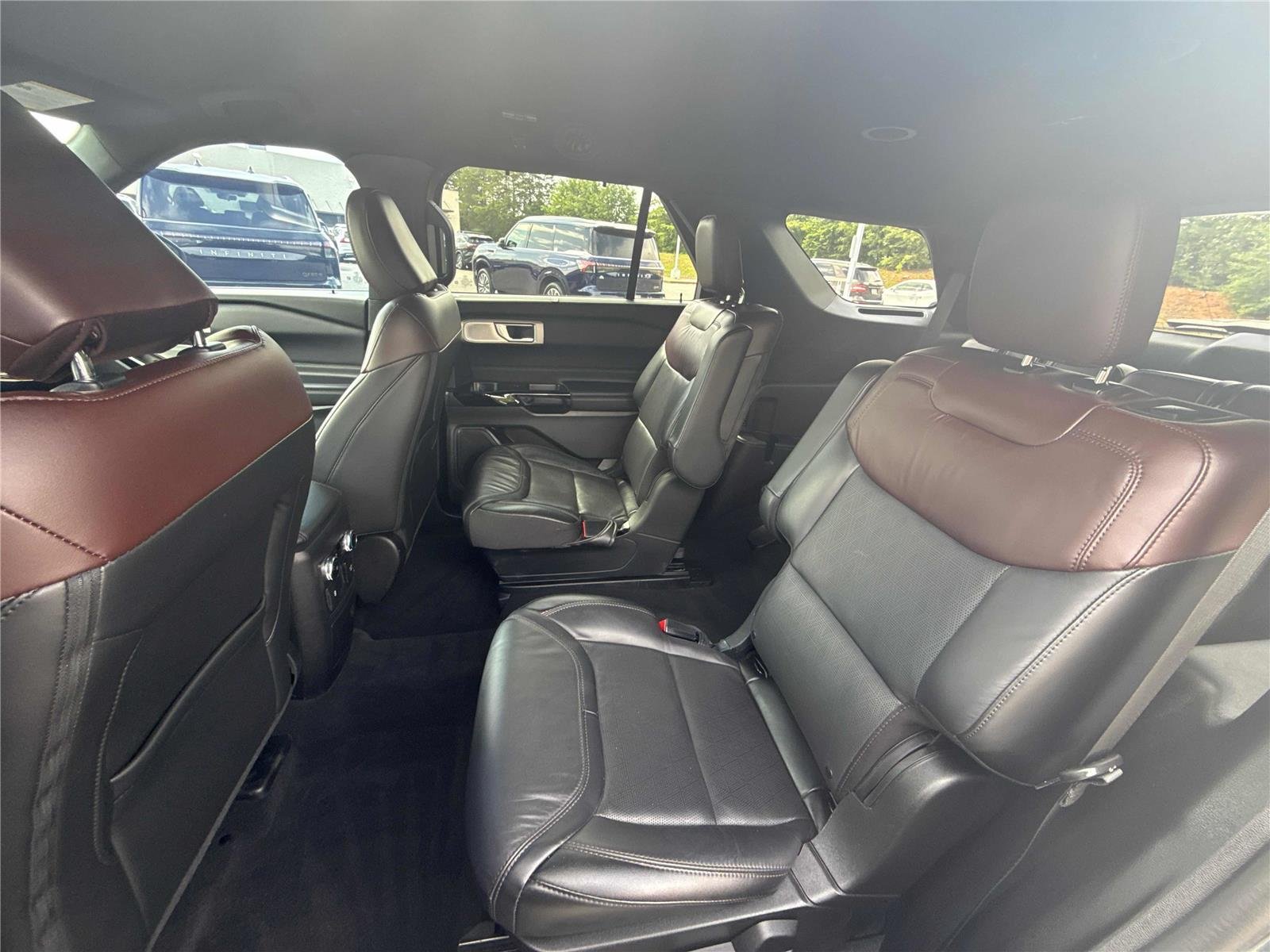 2022 Ford Explorer Platinum - Photo 12