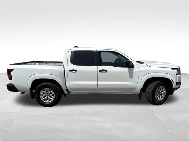 Used 2026 White Nissan S image 9