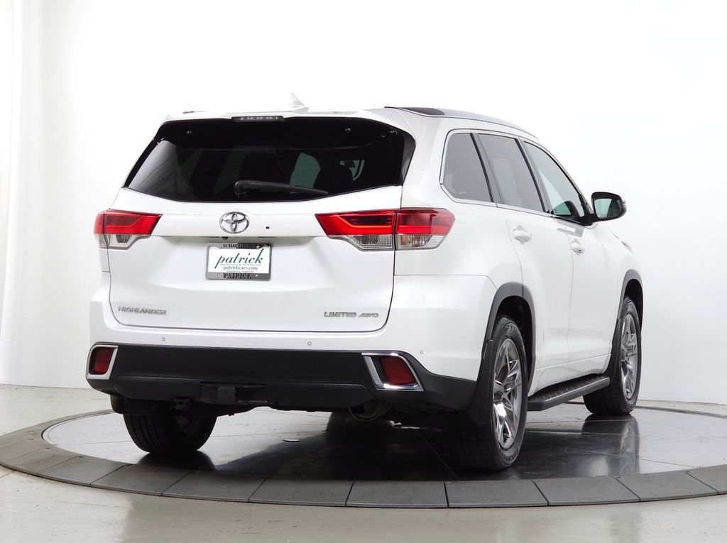Used 2019 Blizzard Pearl Toyota Limited Platinum image 10
