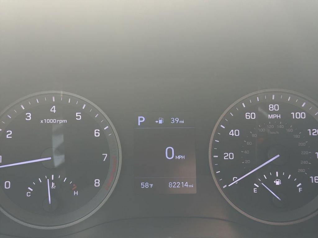 2020 Hyundai Tucson SE - Photo 12