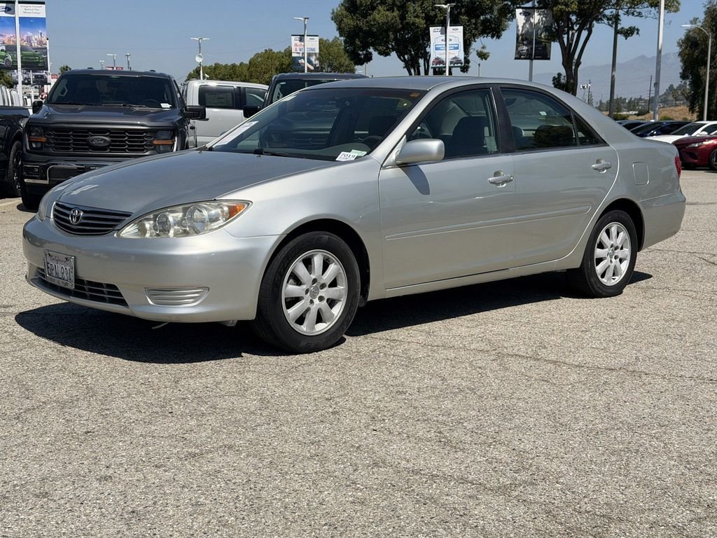 Used 2006  Toyota  image 3