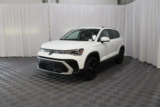 2025 Volkswagen Taos SEL - Photo 29