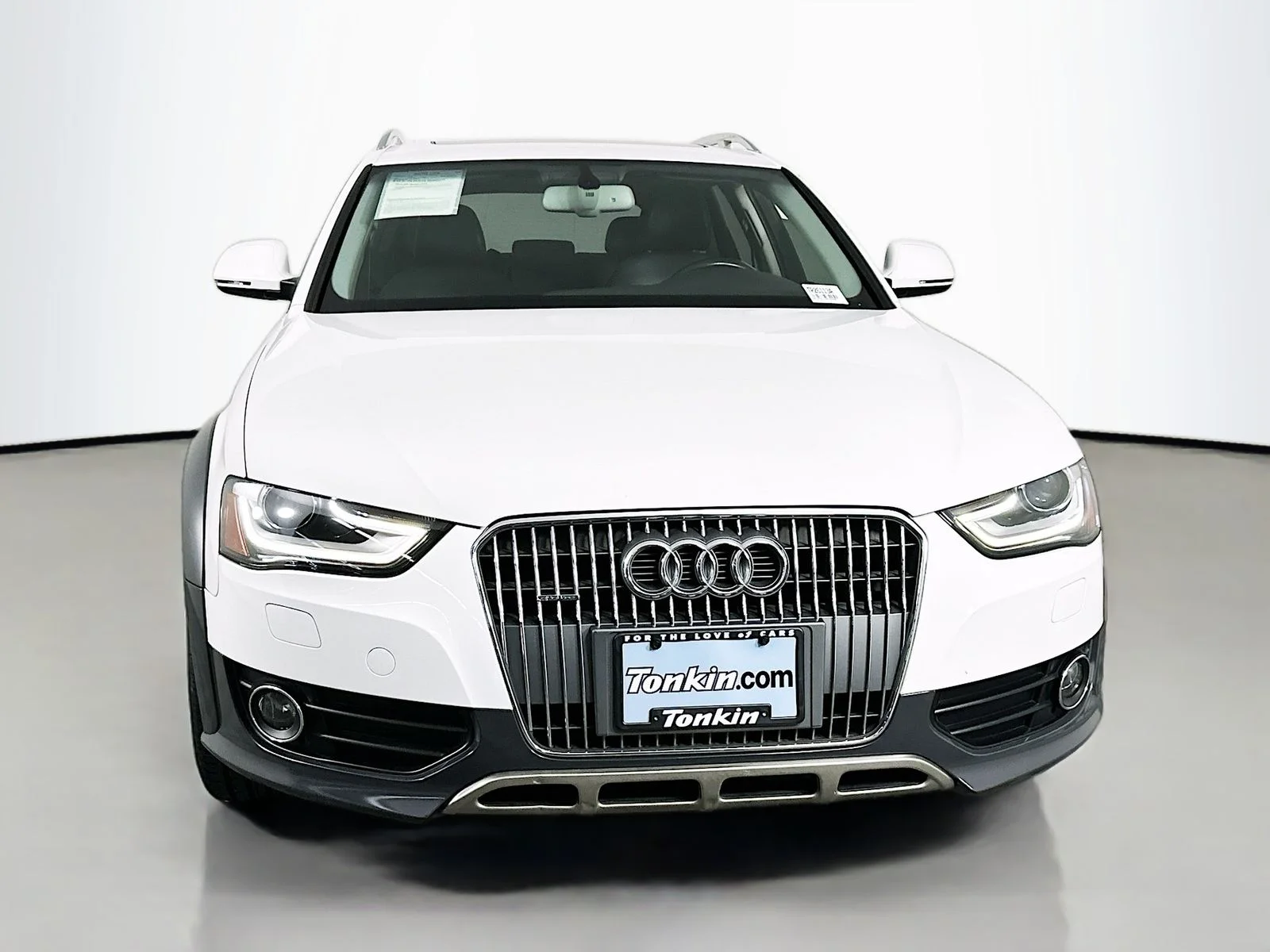 Used 2013  Audi 2.0T Premium Plus image 2