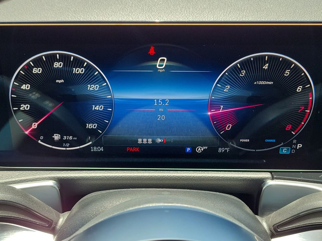 New 2026 Polar White Mercedes-Benz GLB 250 image 29