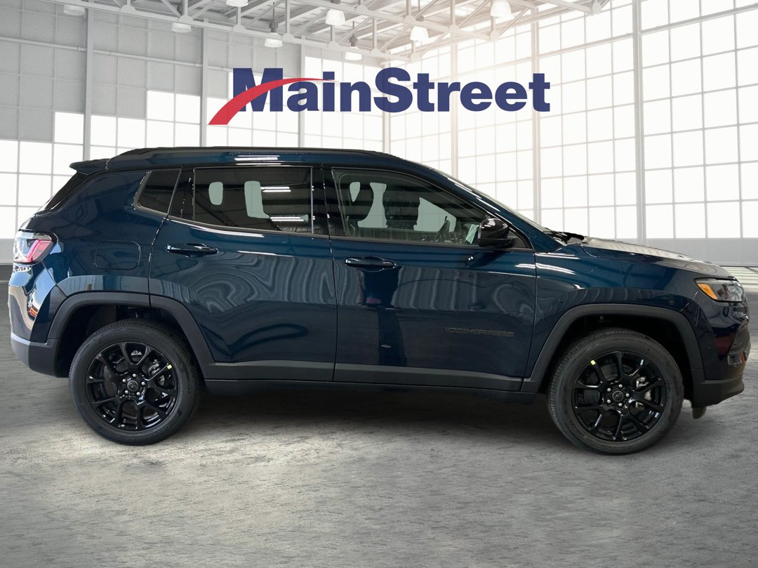 New 2026 Fathom Blue Pearl Coat Jeep Latitude image 6