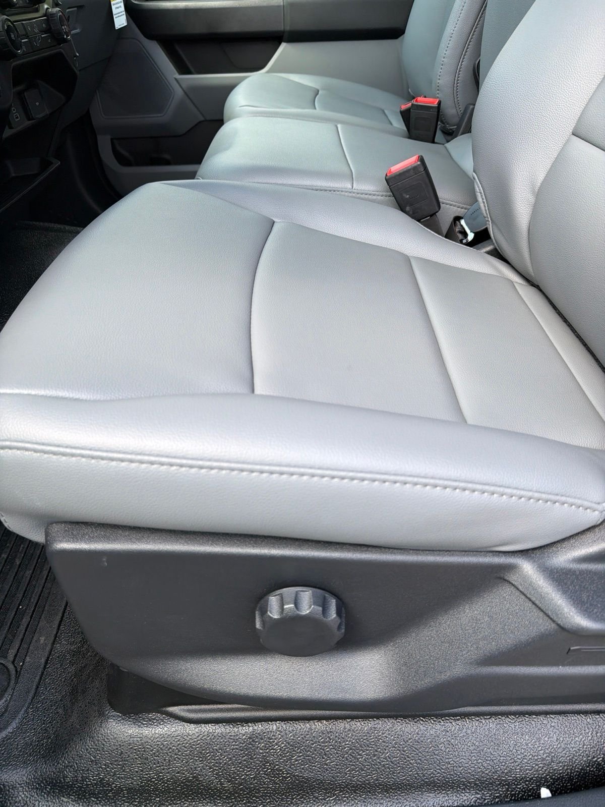 New 2026 Agate Black Metallic Ford F-550® XL image 16
