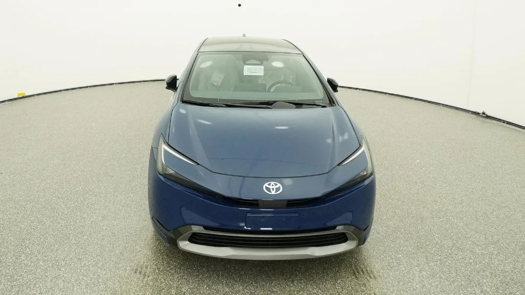 New 2026 Reservoir Blue Toyota XLE image 5