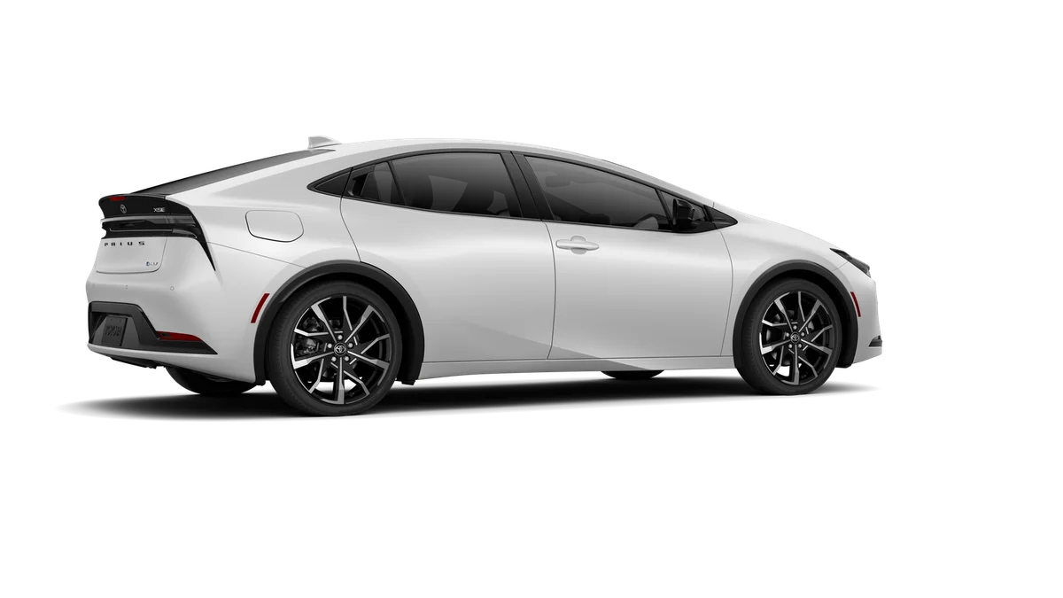 2025 Toyota Prius XSE - Photo 41