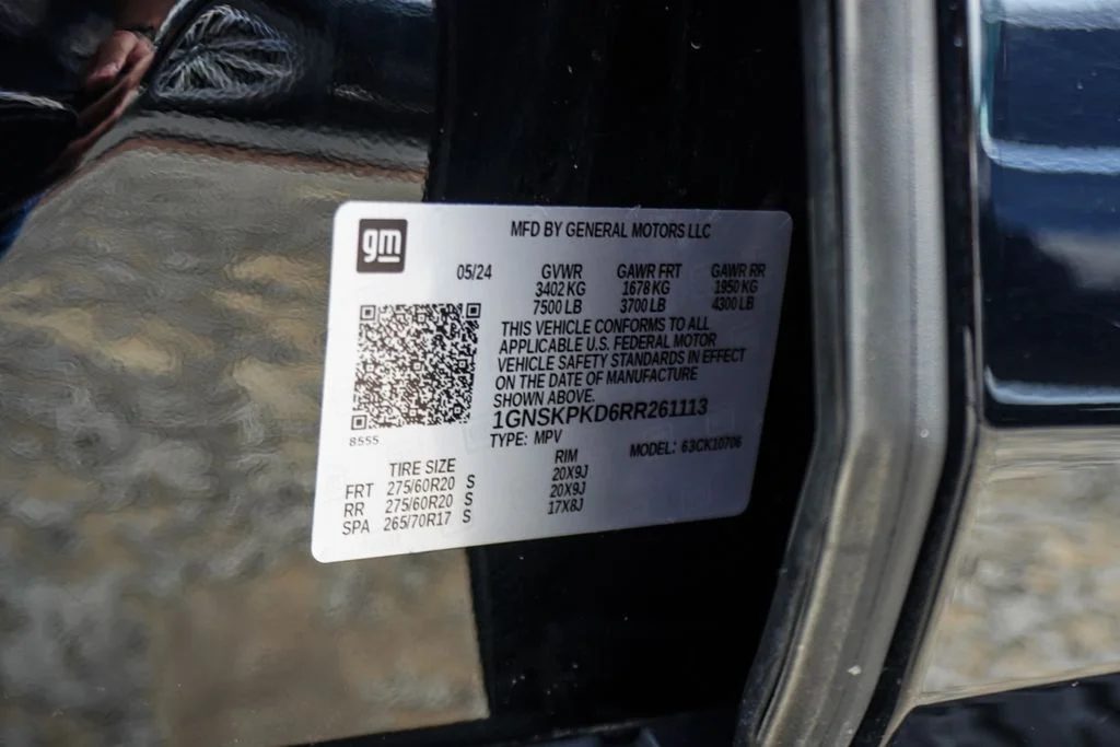Used 2024 Black Chevrolet Z71 image 36