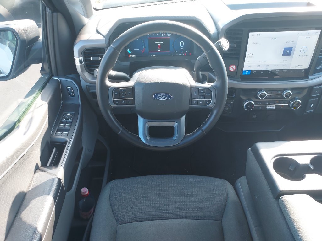 Used 2025 White Ford XLT image 16