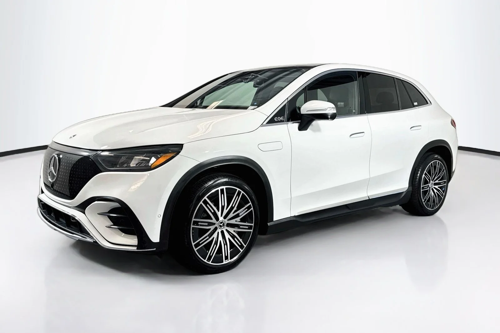 Used 2024 Polar White Mercedes-Benz EQE 350+ image 1