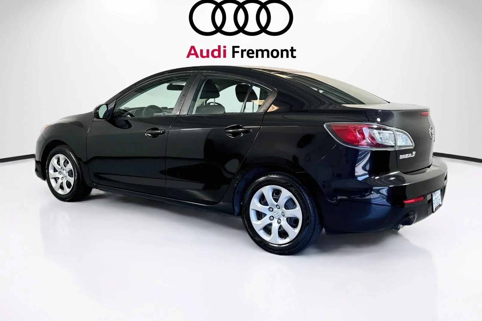 Used 2013 Black Mica Mazda i SV image 8