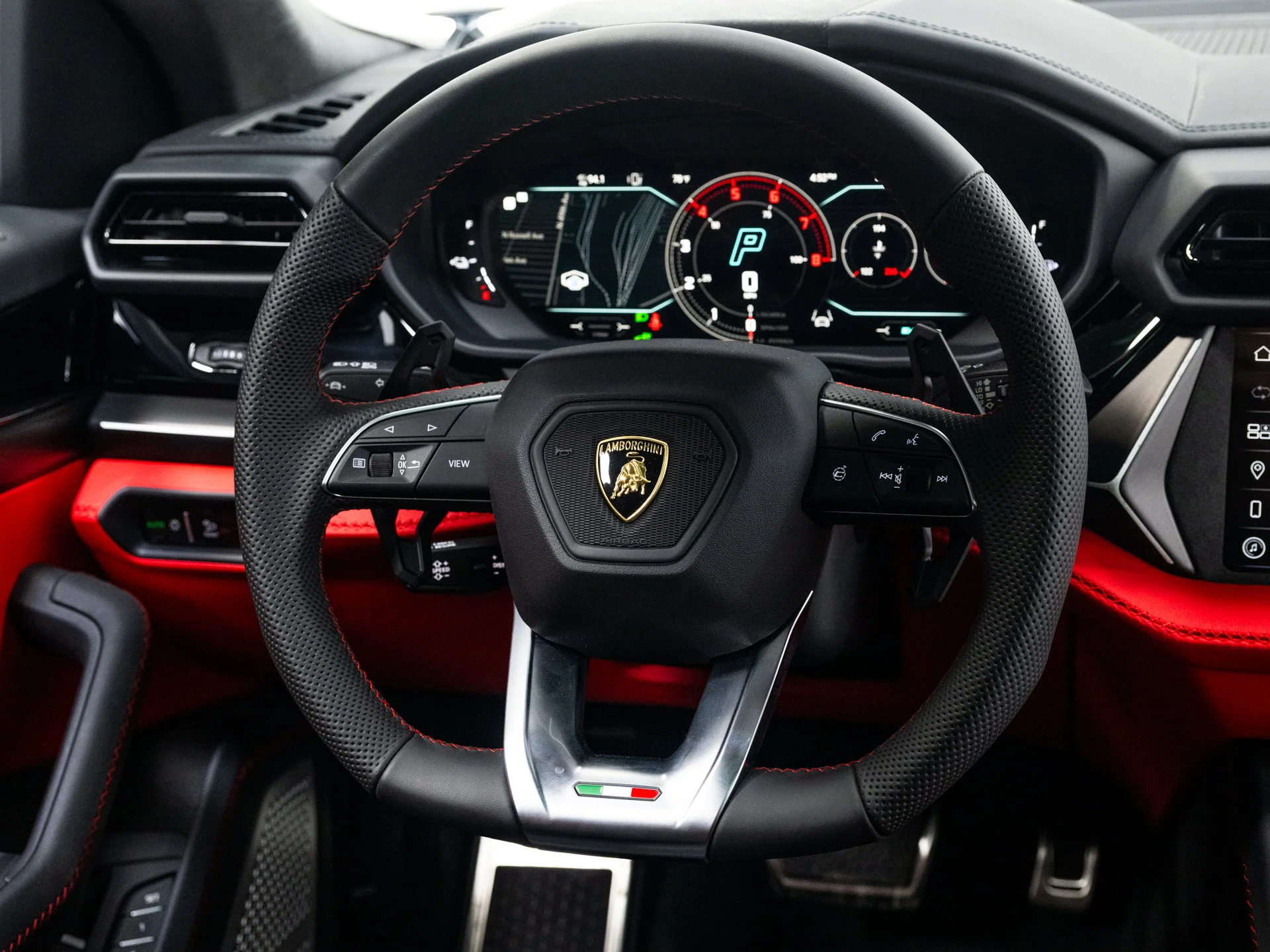 Used 2025  Lamborghini SE image 75