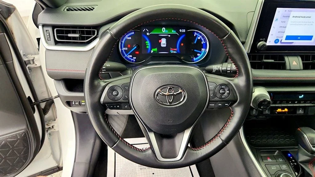 Used 2023 Ice Cap Toyota SE w/ Weather & Moonroof Pkg image 15