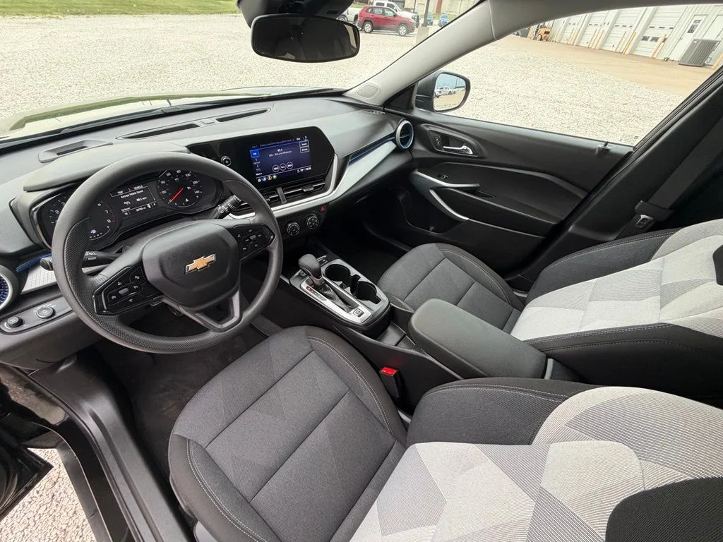 Used 2026 Black Chevrolet LS image 12