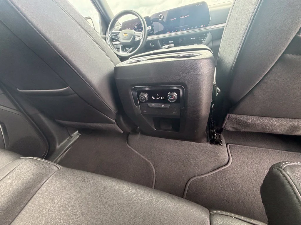 Used 2025 Summit White Chevrolet LT image 62