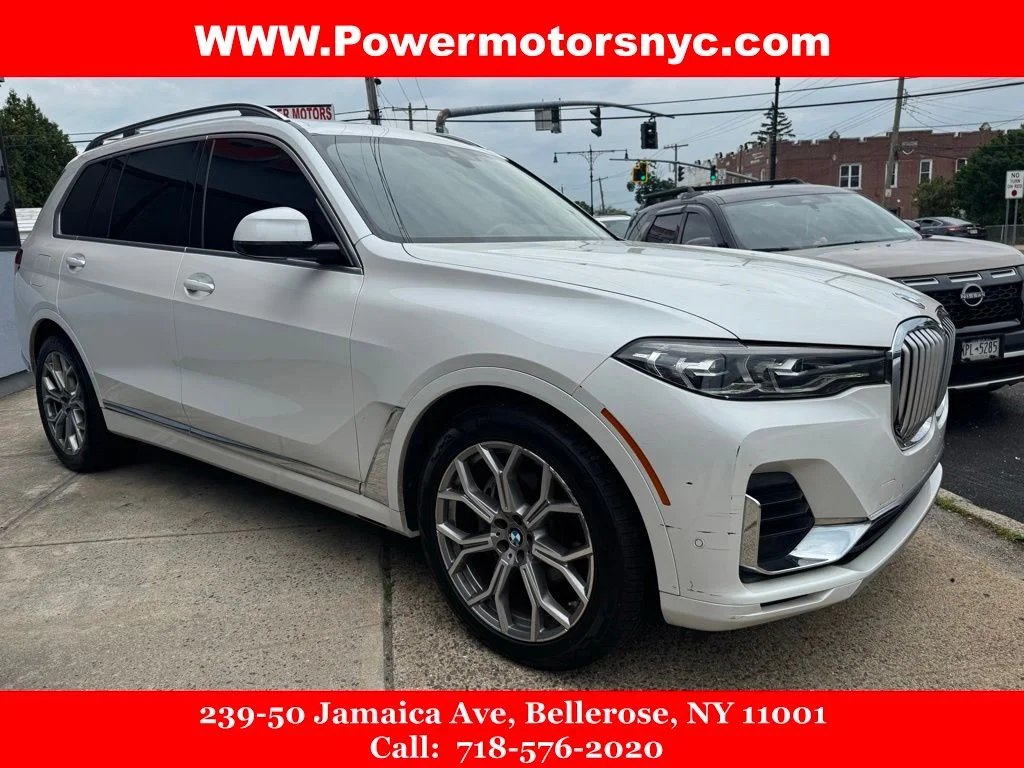 2022 BMW X7 xDrive40i's photo