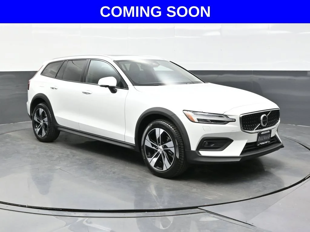Certified Used 2026 Crystal White Volvo Plus image 1