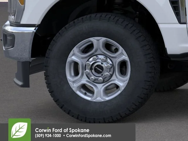 New 2026 Oxford White Ford XLT image 19