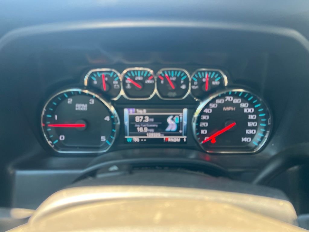 Used 2015 Summit White Chevrolet LT image 12
