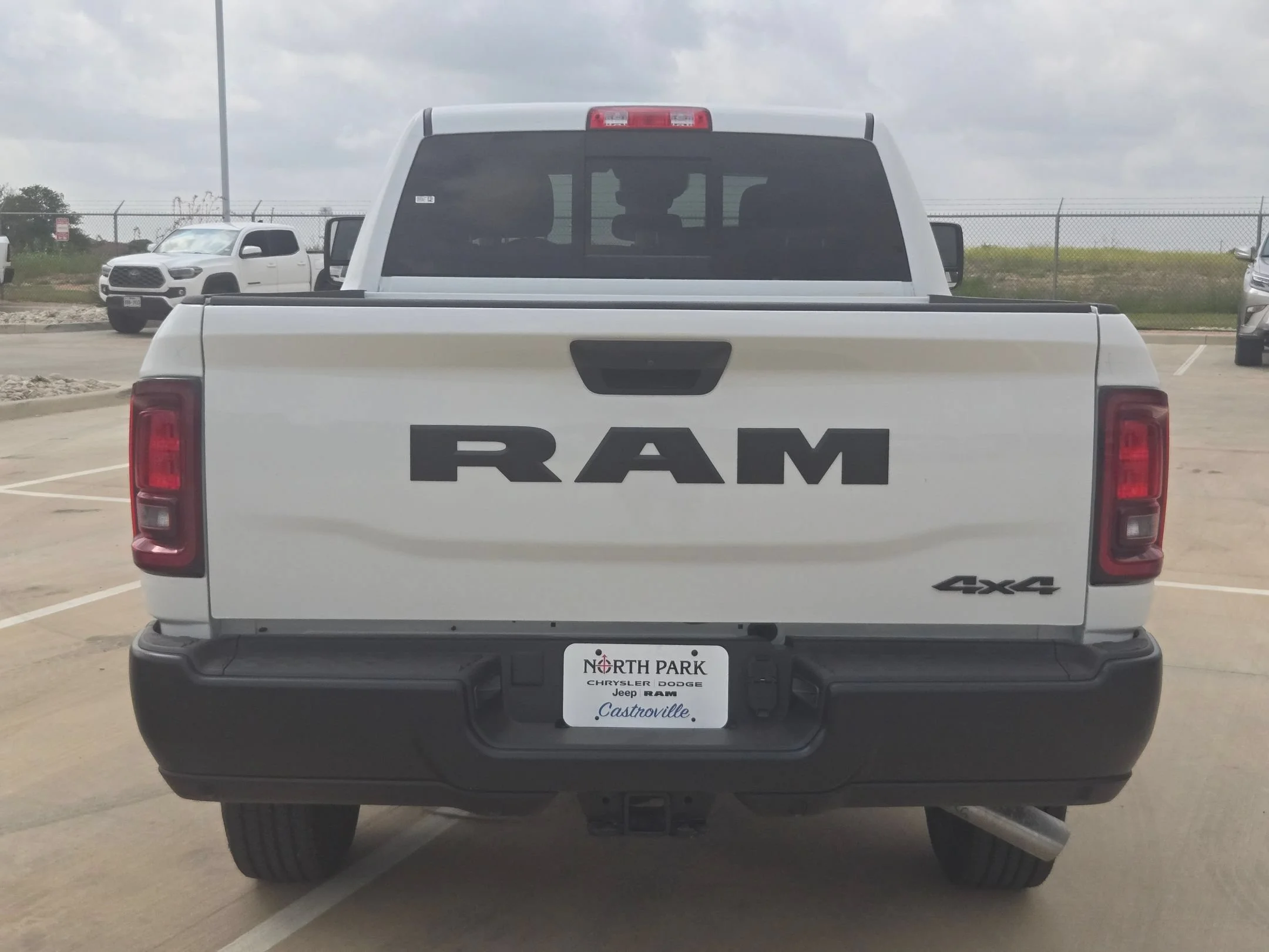 New 2026 Bright White Clearcoat RAM Tradesman image 4