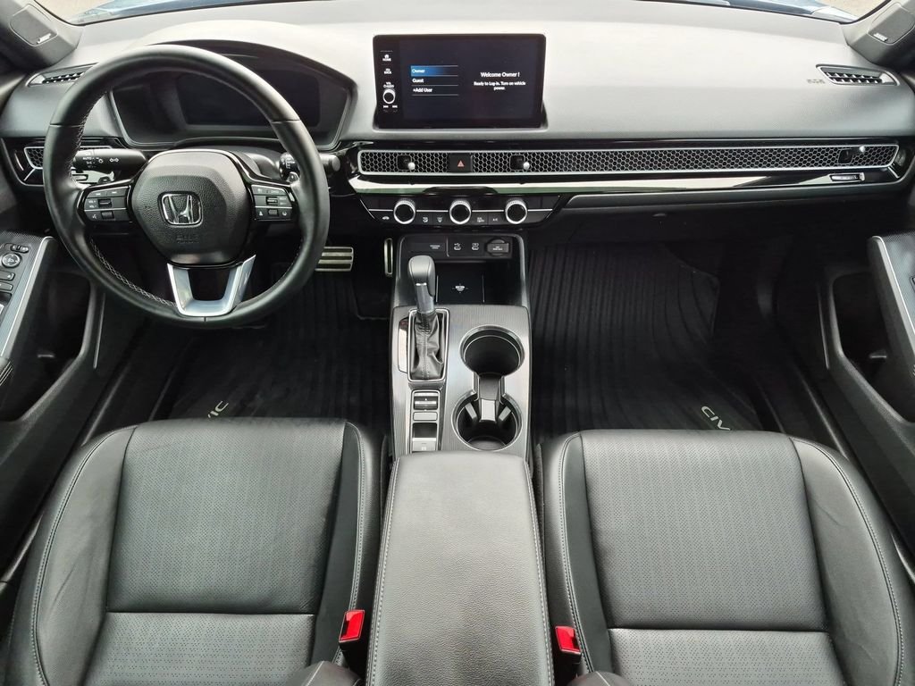 Used 2025  Honda Sport image 13