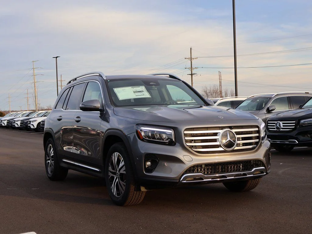 New 2026 Gray Mercedes-Benz GLB 250 image 3