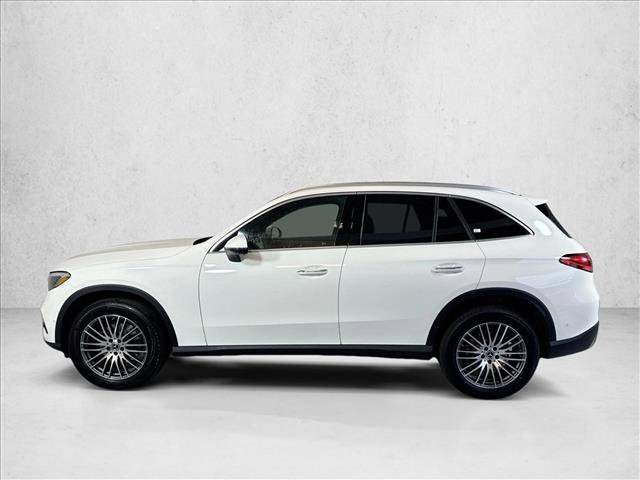 New 2026 Polar White Mercedes-Benz GLC 300 image 38