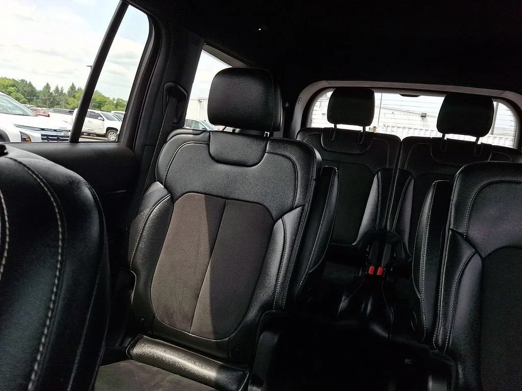 Used 2024 Red Jeep Altitude X 4x4 image 52