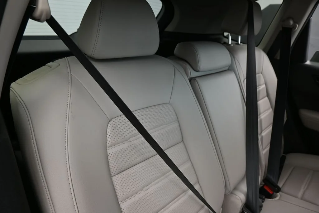 Used 2025 Gray Honda EX-L image 37