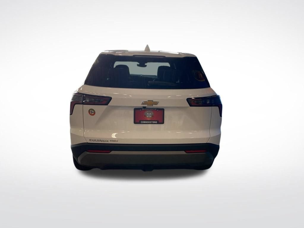 New 2026 Summit White Chevrolet LT image 19