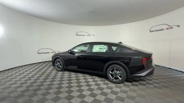 New 2026 Aurora Black Pearl Kia LXS image 6