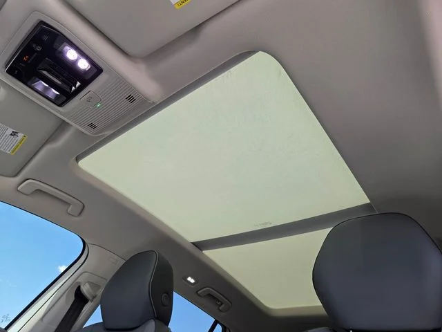 New 2026 White Volkswagen 2.0T SE image 7