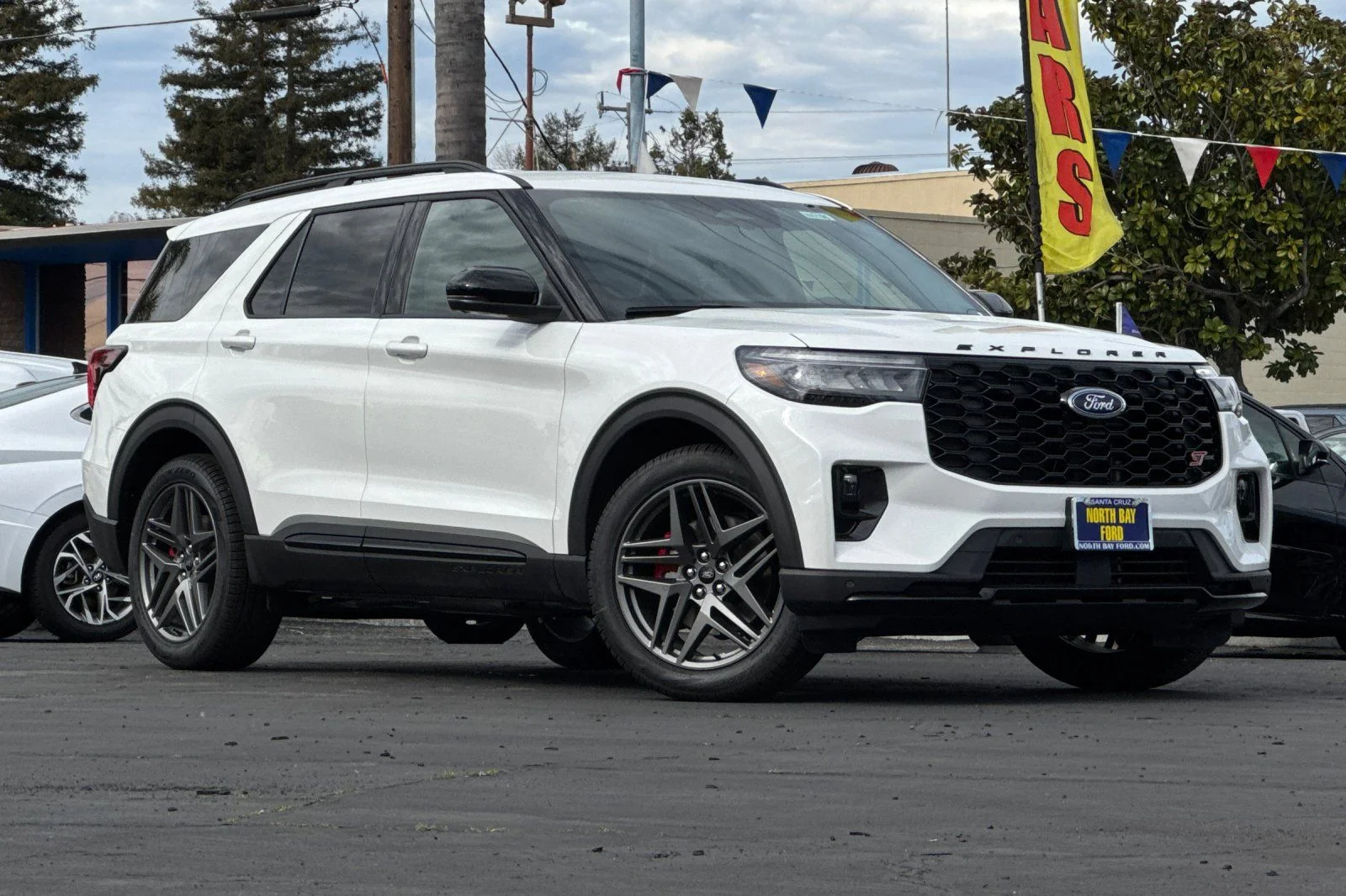 New 2026 Star White Metallic Tri-Coat Ford ST image 1