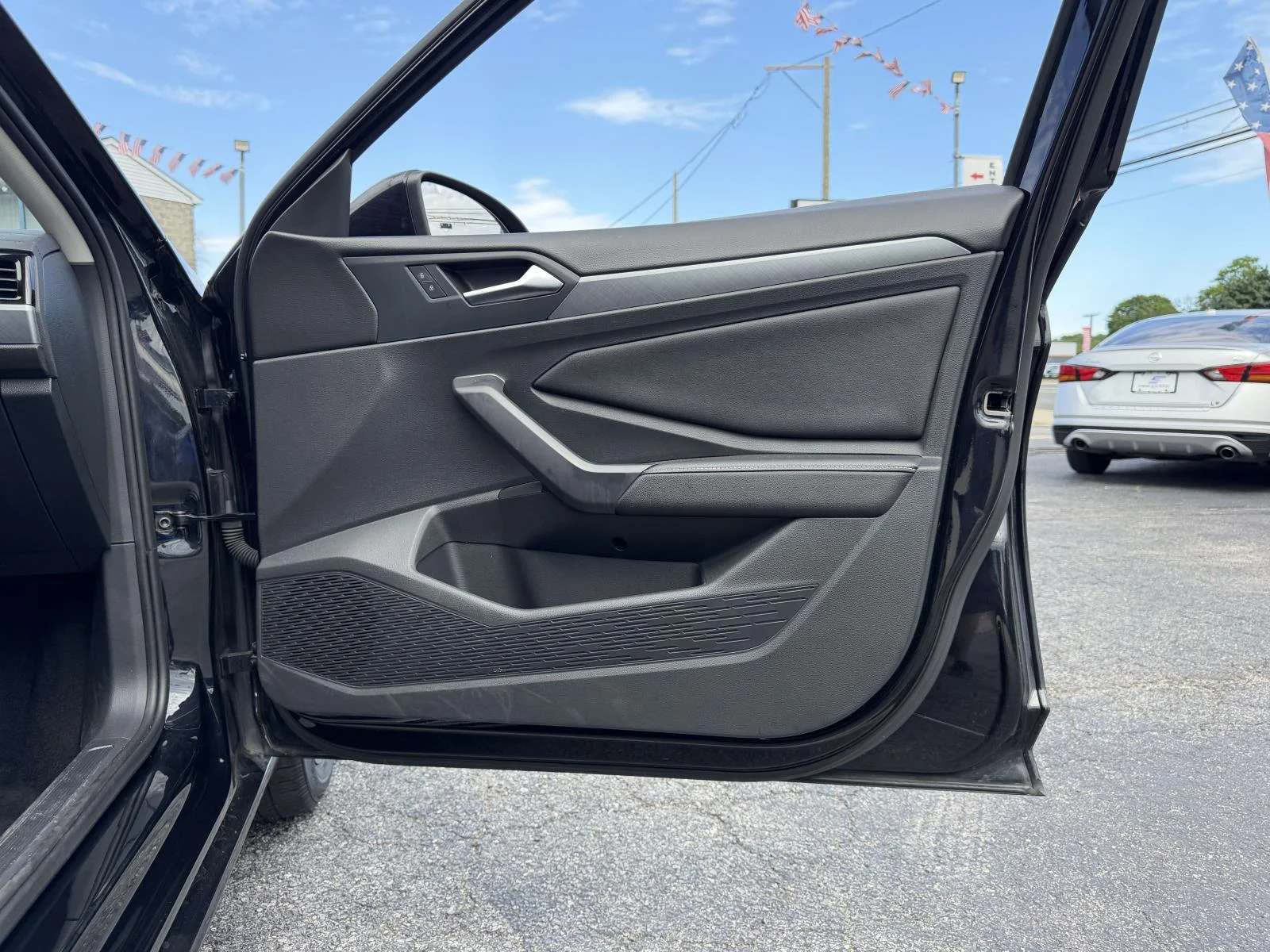 2024 Volkswagen Jetta SE - Photo 11