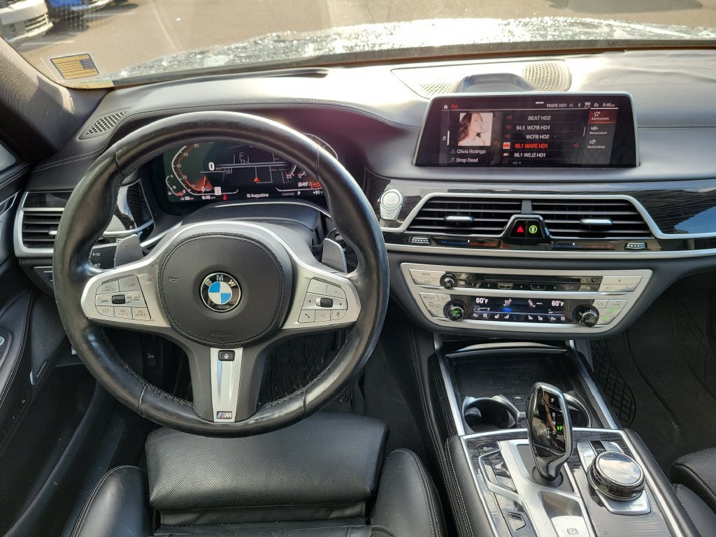 Used 2020 Bemina Gray Amber Effect BMW 750i xDrive image 19