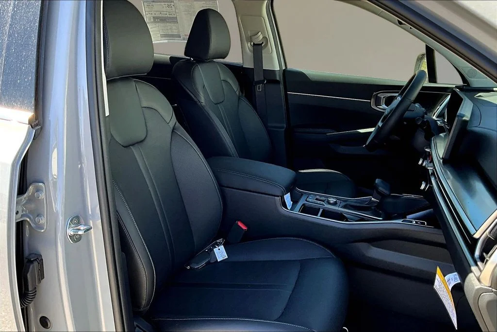 New 2026 Wolf Gray Kia S image 10