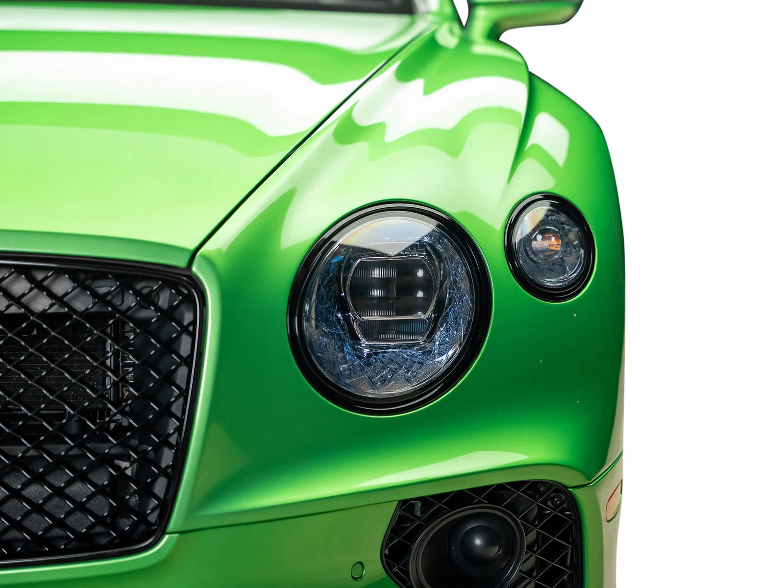 Used 2021  Bentley V8 image 5