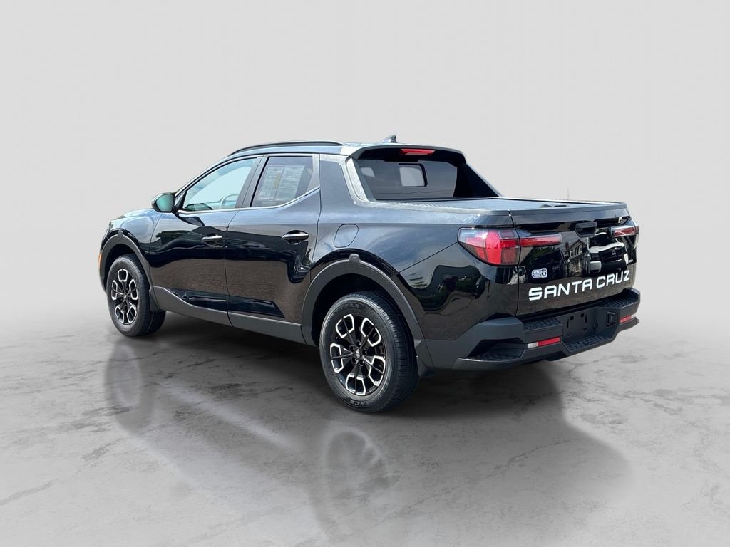 Used 2022 Black Hyundai SEL image 5