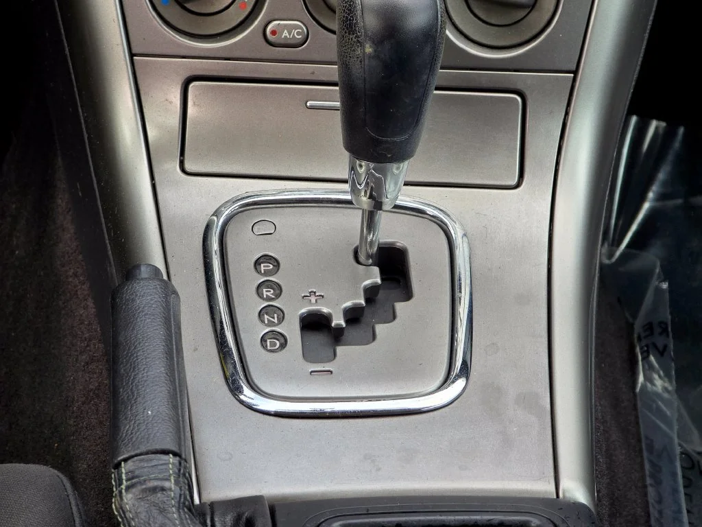 Used 2005  Subaru 2.5i image 33