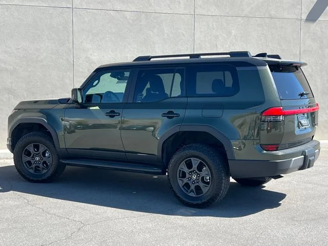 Used 2025 Nori Green Pearl Lexus 550 Overtrail image 6