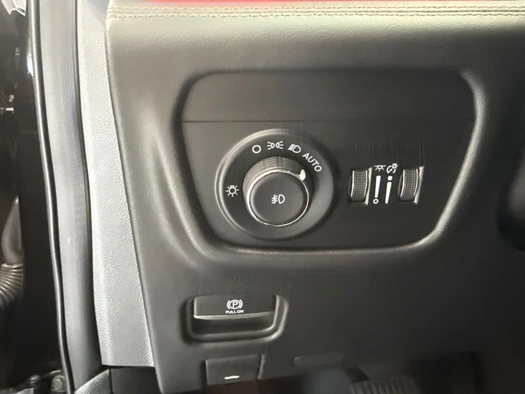 2025 Jeep Grand Cherokee Summit Reserve - Photo 19