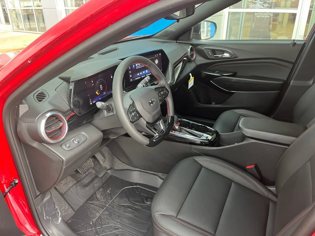 2026 Chevrolet Trax RS - Photo 13