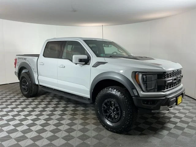 Used 2023  Ford Raptor image 3