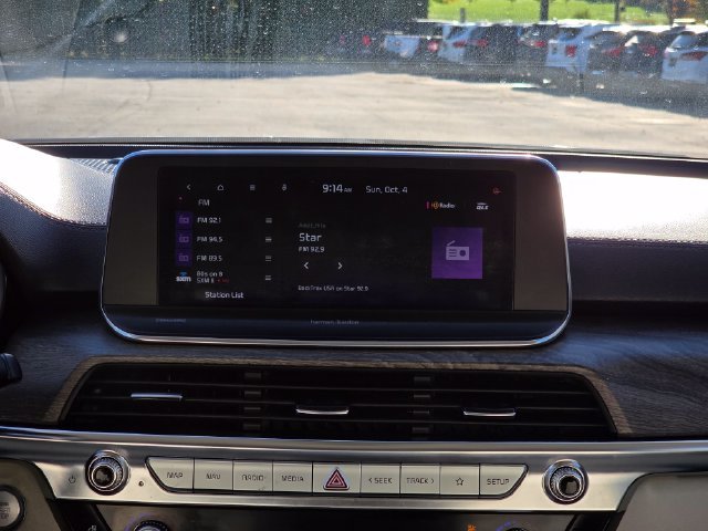 Used 2020 Snow White Pearl Kia SX image 23