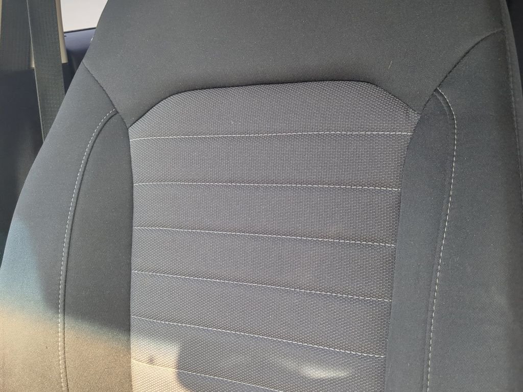 Used 2018 Blue Metallic Ford SE image 13
