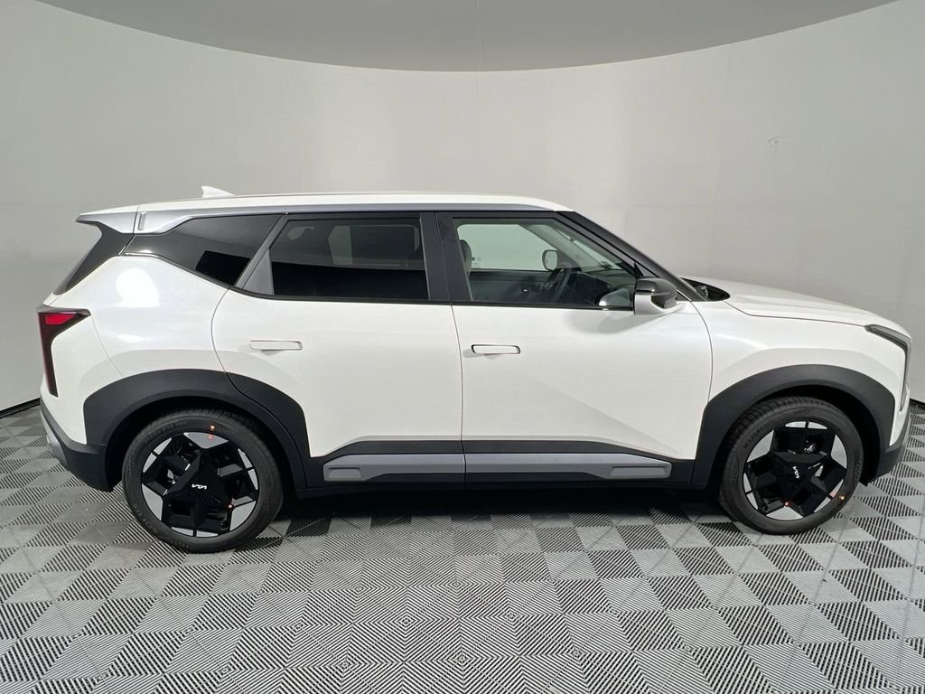 New 2027 Snow White Pearl Kia S image 2